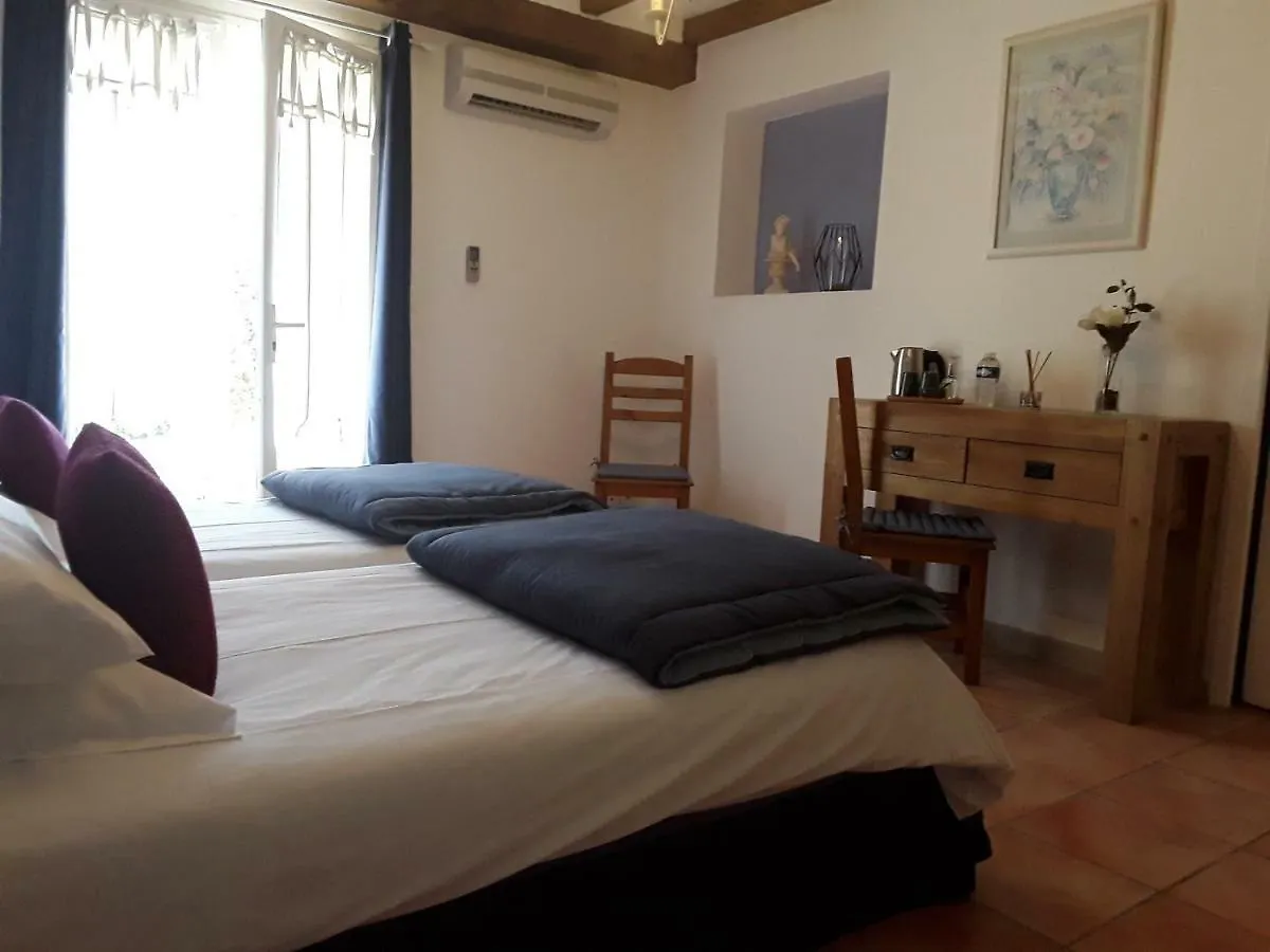 Mas De L'Ile Bed & Breakfast Avignon
