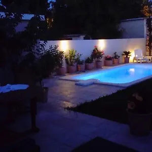 L'hibiscus D'hote Bed & Breakfast