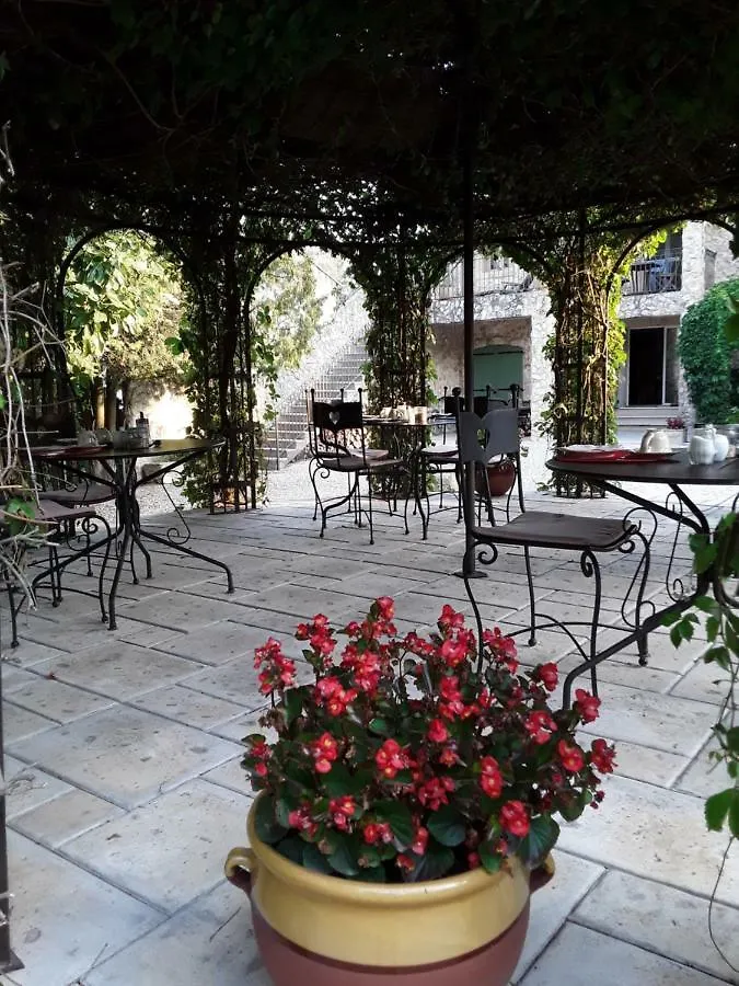 Bed and Breakfast Mas De L'Ile Avignon Frankreich